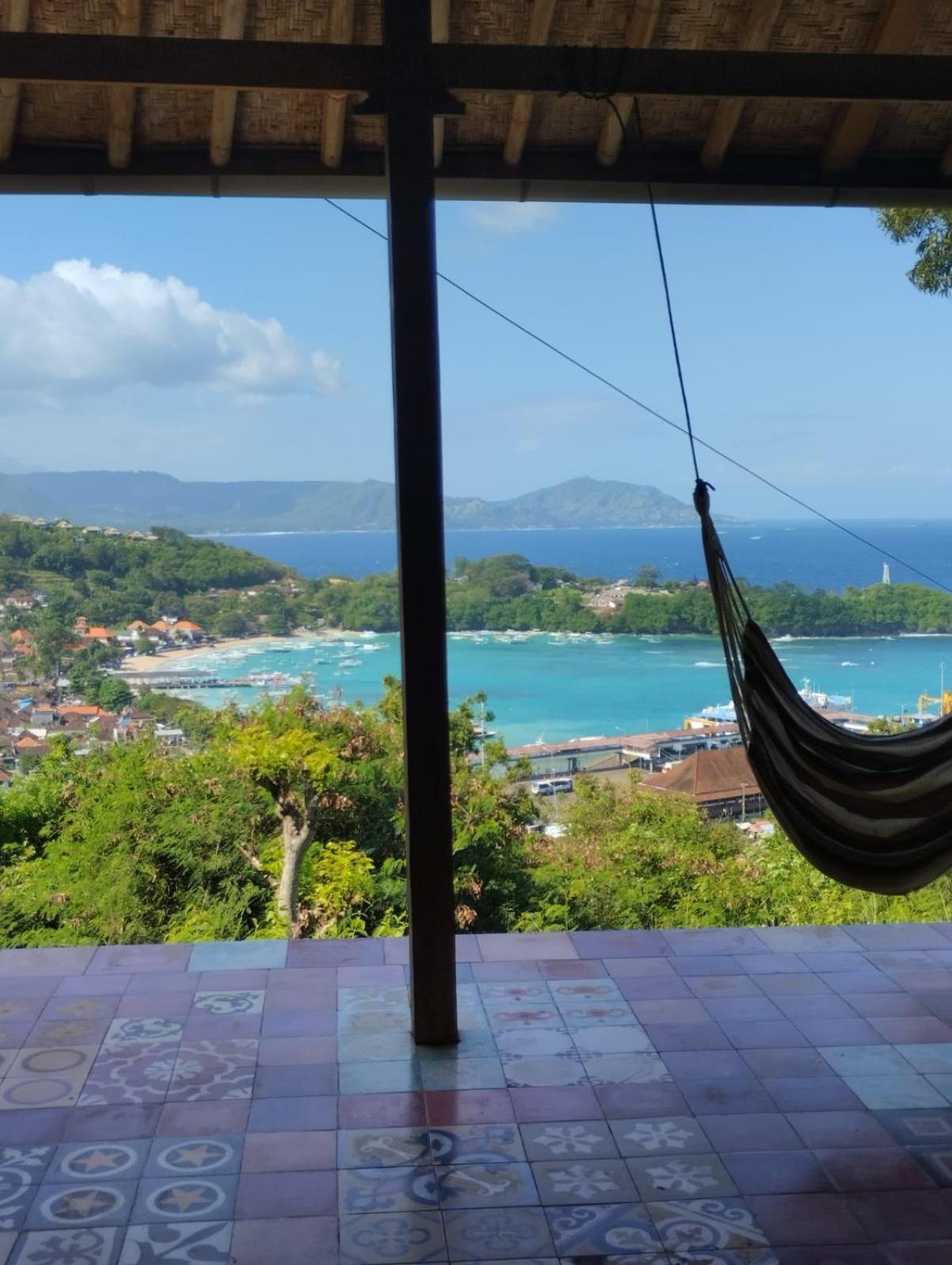 Yoga Bale House Hotel การางาเซ็ม ภายนอก รูปภาพ
